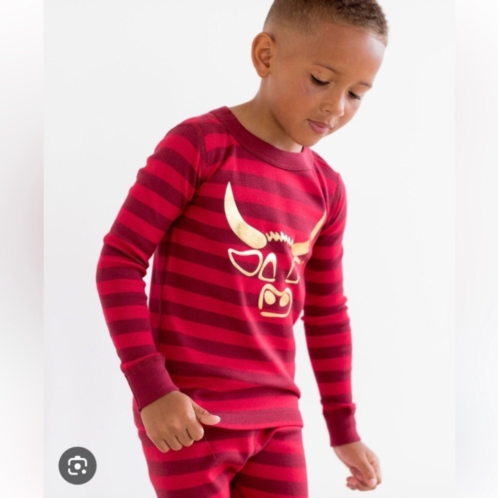 Hanna Andersson HannaJams Ferdinand Bull Long John PJ Set in Red Stripe Size 8